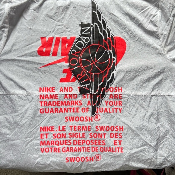 Air Jordan windbreaker - Picture 6 of 10
